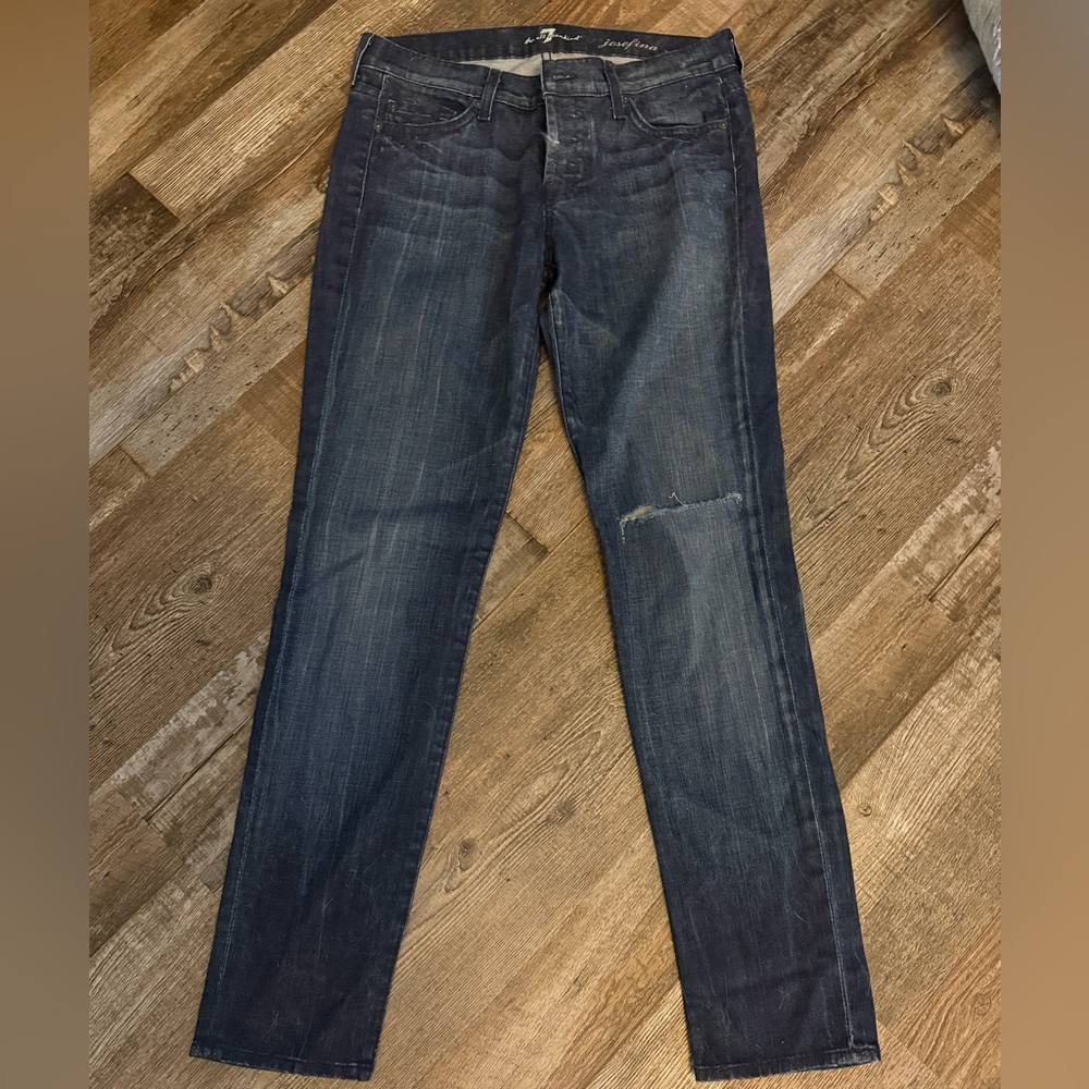 7 For All Mankind Dark Wash Cropped Jeans